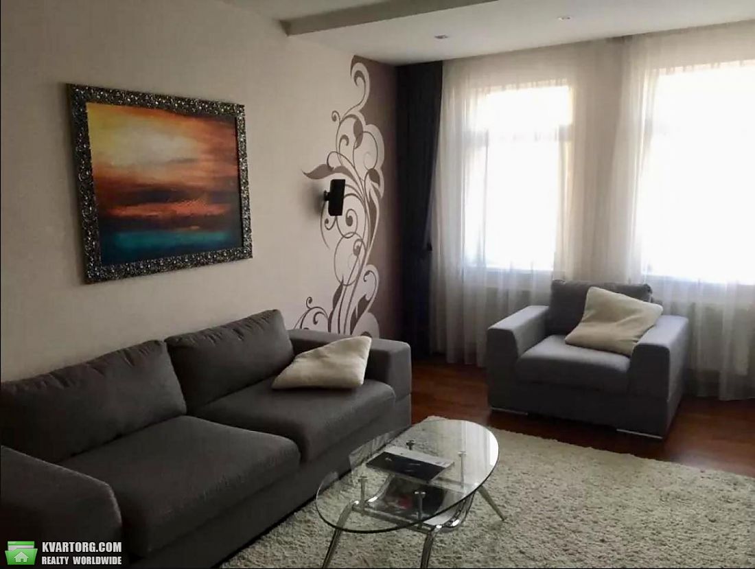 Rent out 3-room apartment. Киев,  Мишуги — photo 1