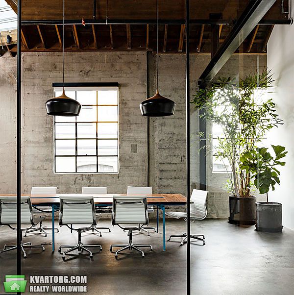 Rent out office. Киев, ул.Жилянская — photo 1