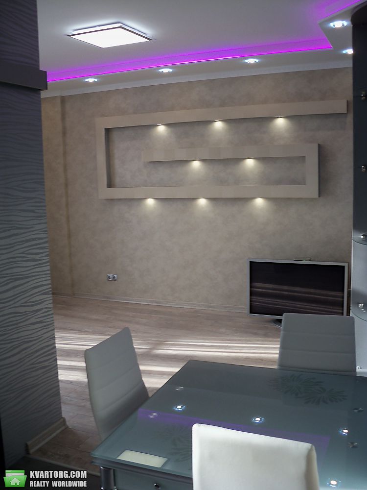 Rent out 2-room apartment. Киев, Регенераторная — photo 6