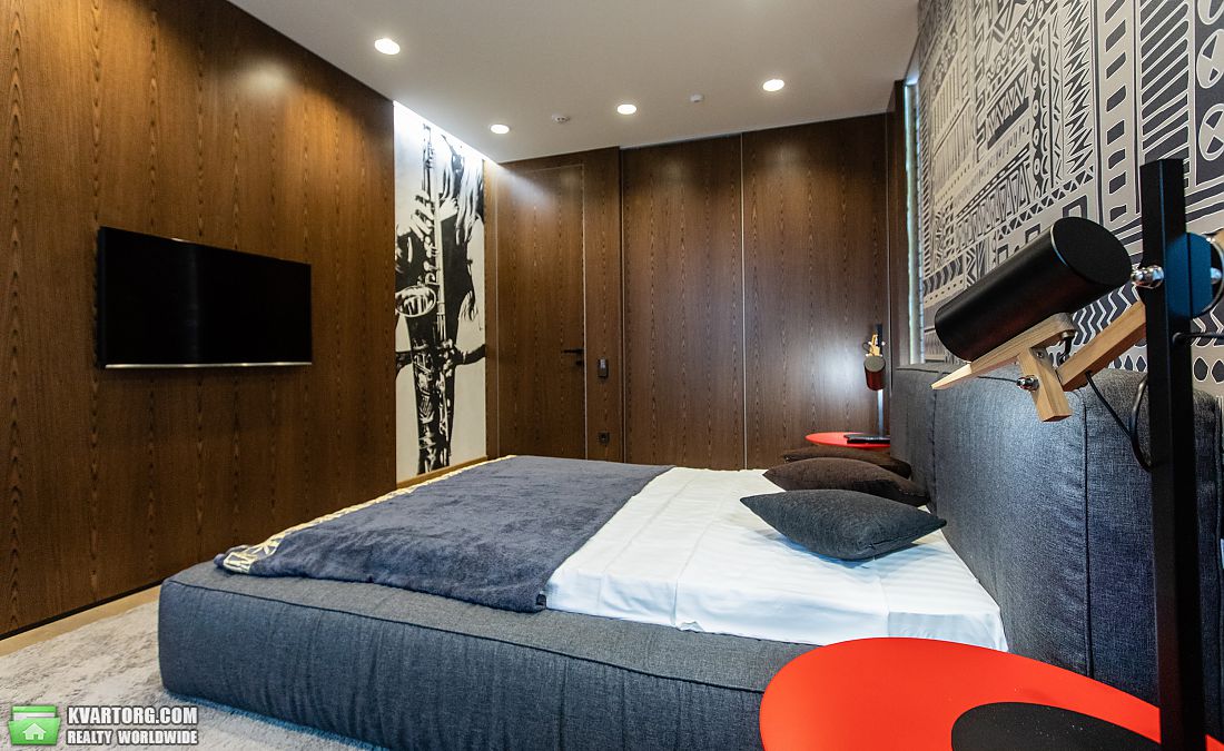 Rent out 3-room apartment. Киев, Деловая — photo 10