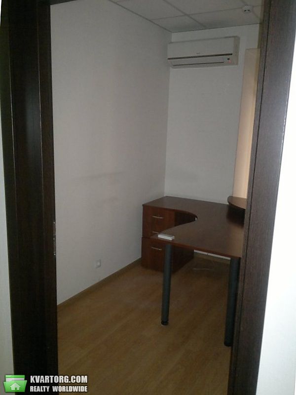 Rent out office. Киев, Братская — photo 3