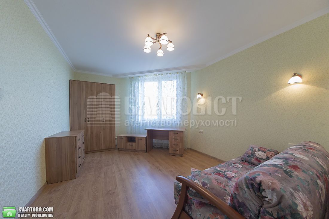 Rent out 3-room apartment. Киев,  Рижская — photo 7