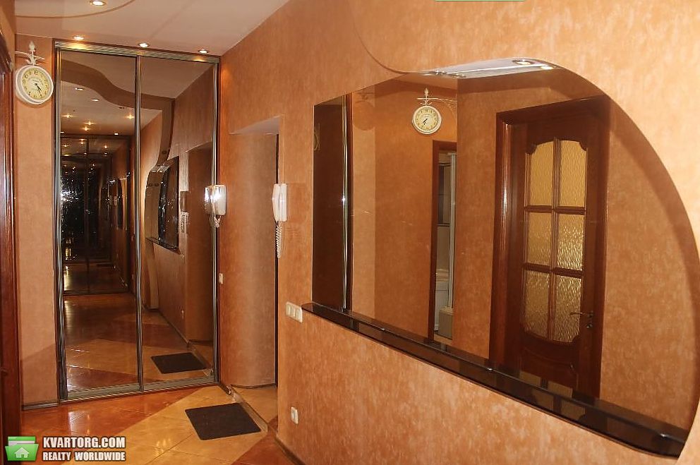 Sell 2-room apartment. Киев,  Малая Житомирская — photo 2