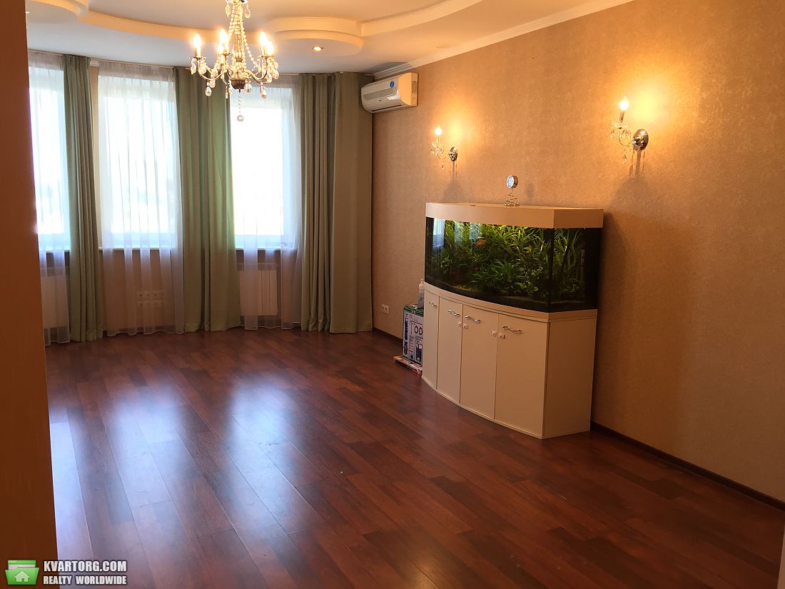 Sell 3-room apartment. Киев,  Бажана — photo 3