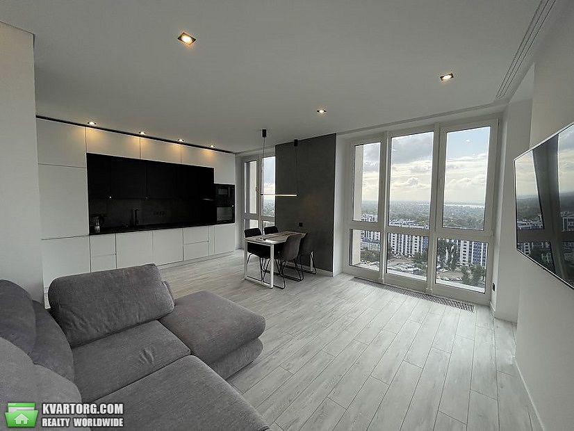 Sell 3-room apartment. Киев,  Заречная — photo 1