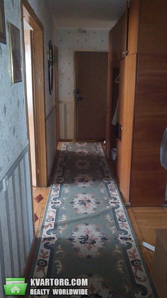 Sell 4-room apartment. Киев,  Святошинская — photo 4