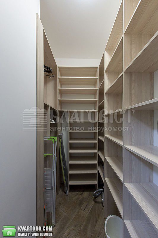 Rent out 2-room apartment. Киев,  Саперное поле — photo 8