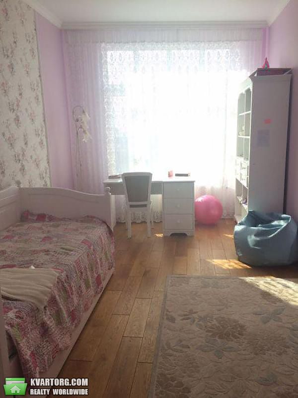 Rent out 4-room apartment. Киев,  Шамрыло — photo 3