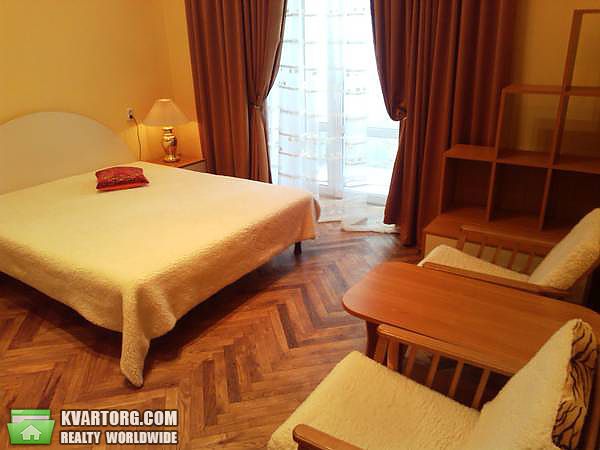Rent out 1-room apartment. Киев,  Франко — photo 1