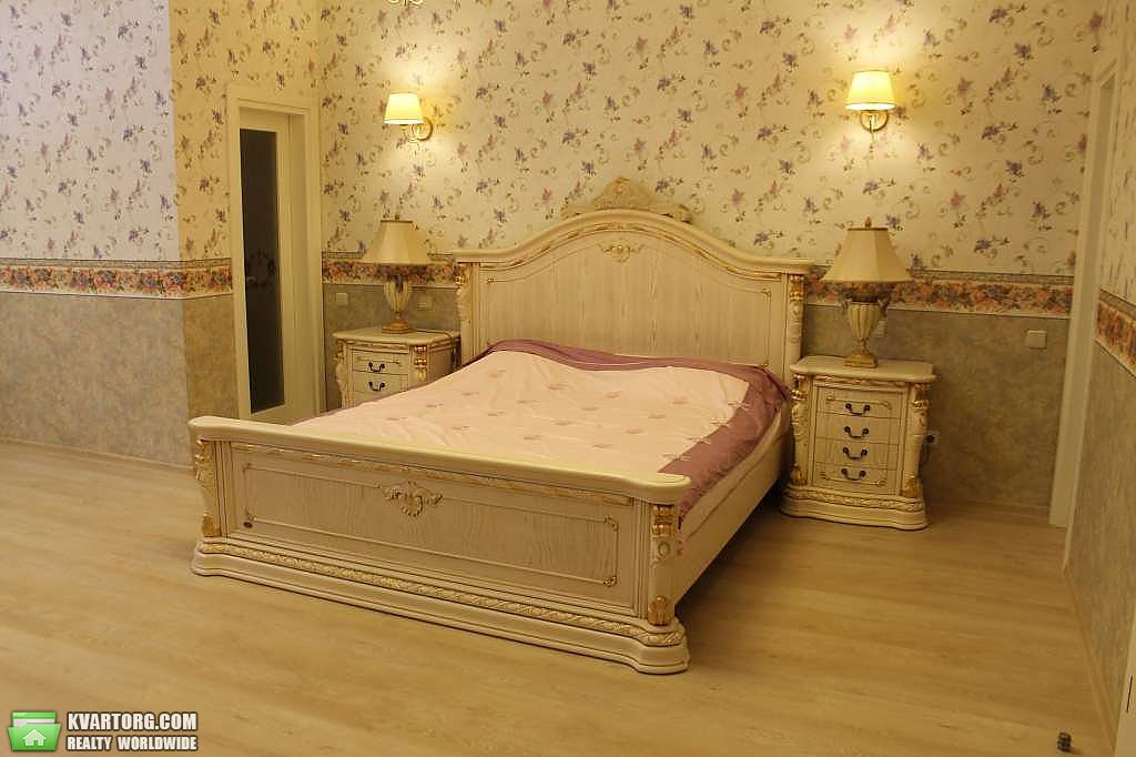 Rent out 3-room apartment. Киев,  Щорса — photo 7