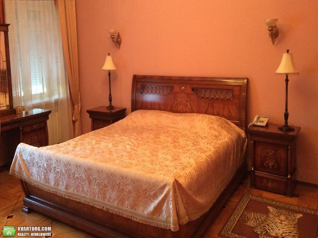 Sell 3-room apartment. Киев,  Шелковичная — photo 2