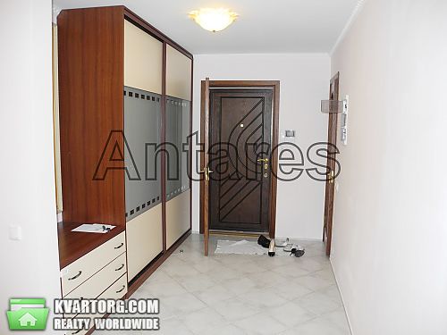 Rent out 3-room apartment. Киев, ул. Старонаводницкая — photo 7