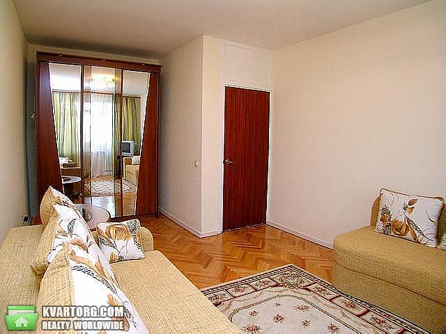 Rent out 1-room apartment. Днепропетровск, Героев Крут — photo 1