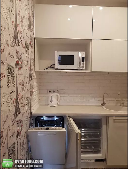 Rent out 2-room apartment. Киев, Регенераторная — photo 3