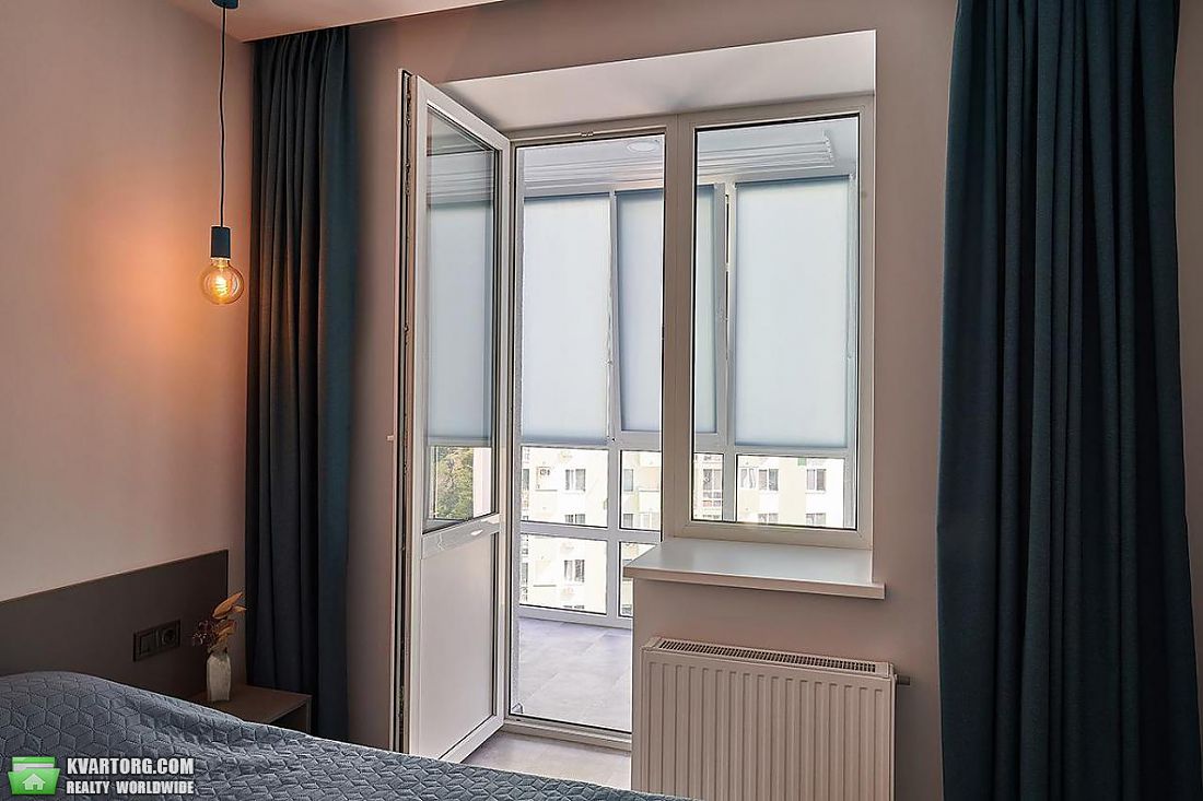 Rent out 3-room apartment. Киев,  Герцена — photo 8
