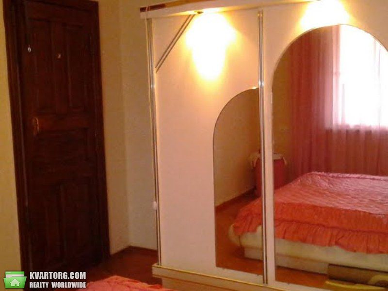 Sell 2-room apartment. Киев,  Симиренко — photo 2