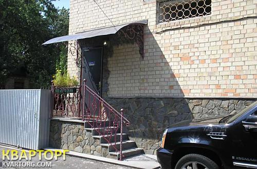 Rent out office. Киев, Товарная — photo 1