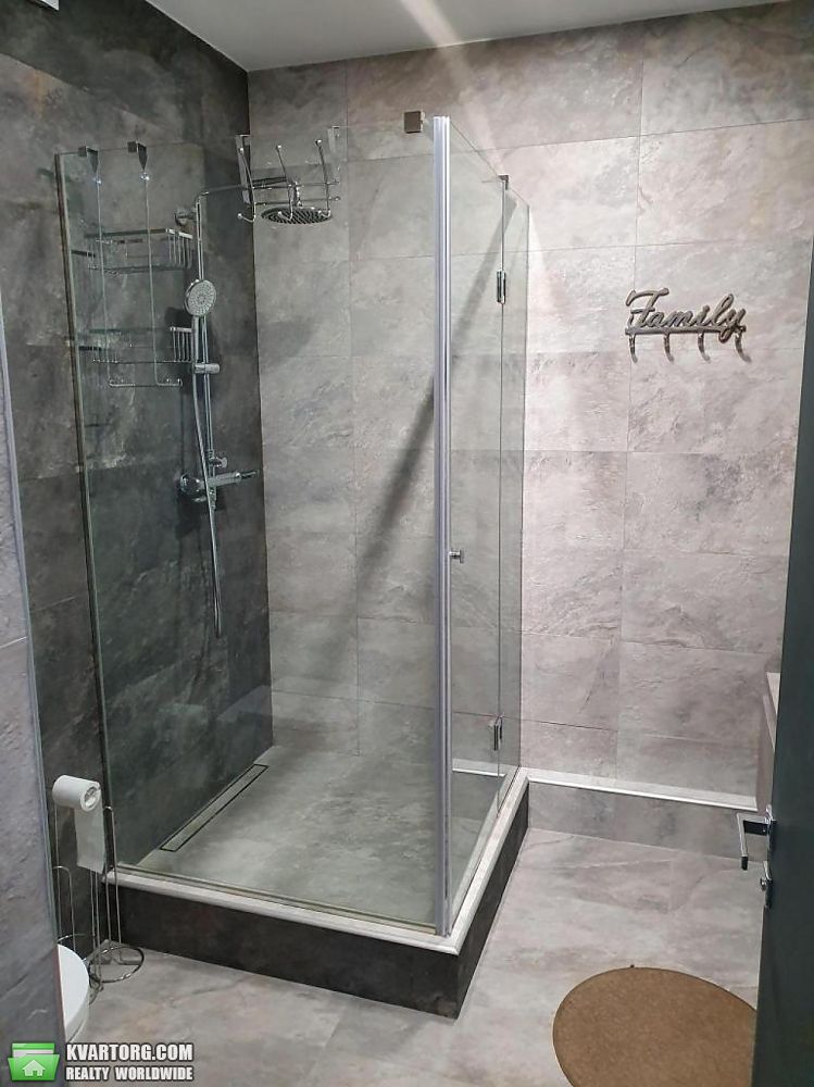 Rent out 2-room apartment. Киев, Деловая — photo 9