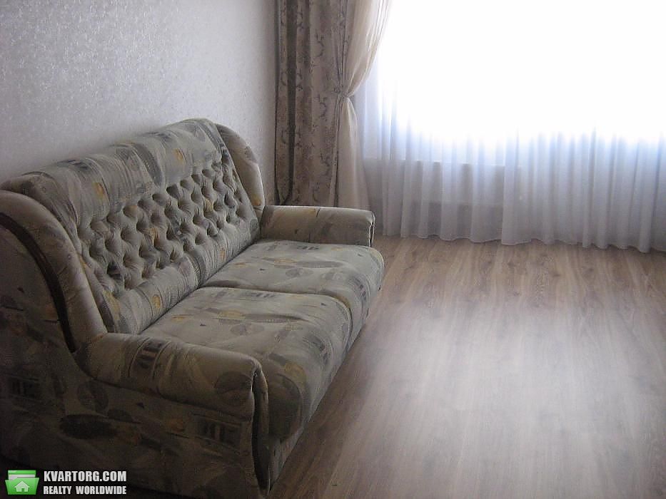 Rent out 2-room apartment. Киев,  Закревского — photo 1