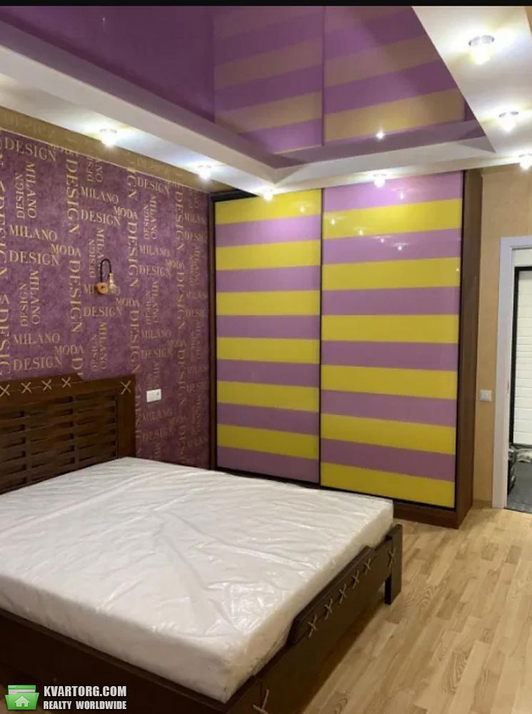 Rent out 4-room apartment. Киев,  Тычины пр — photo 4