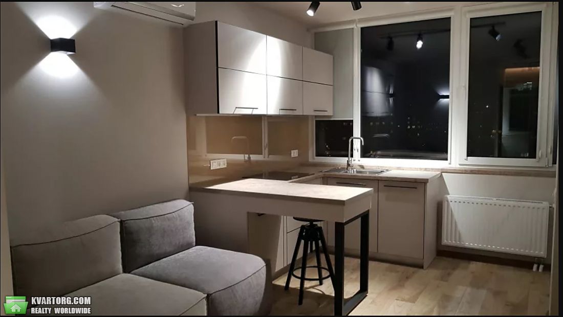 Rent out 2-room apartment. Киев,  Просвещения — photo 2