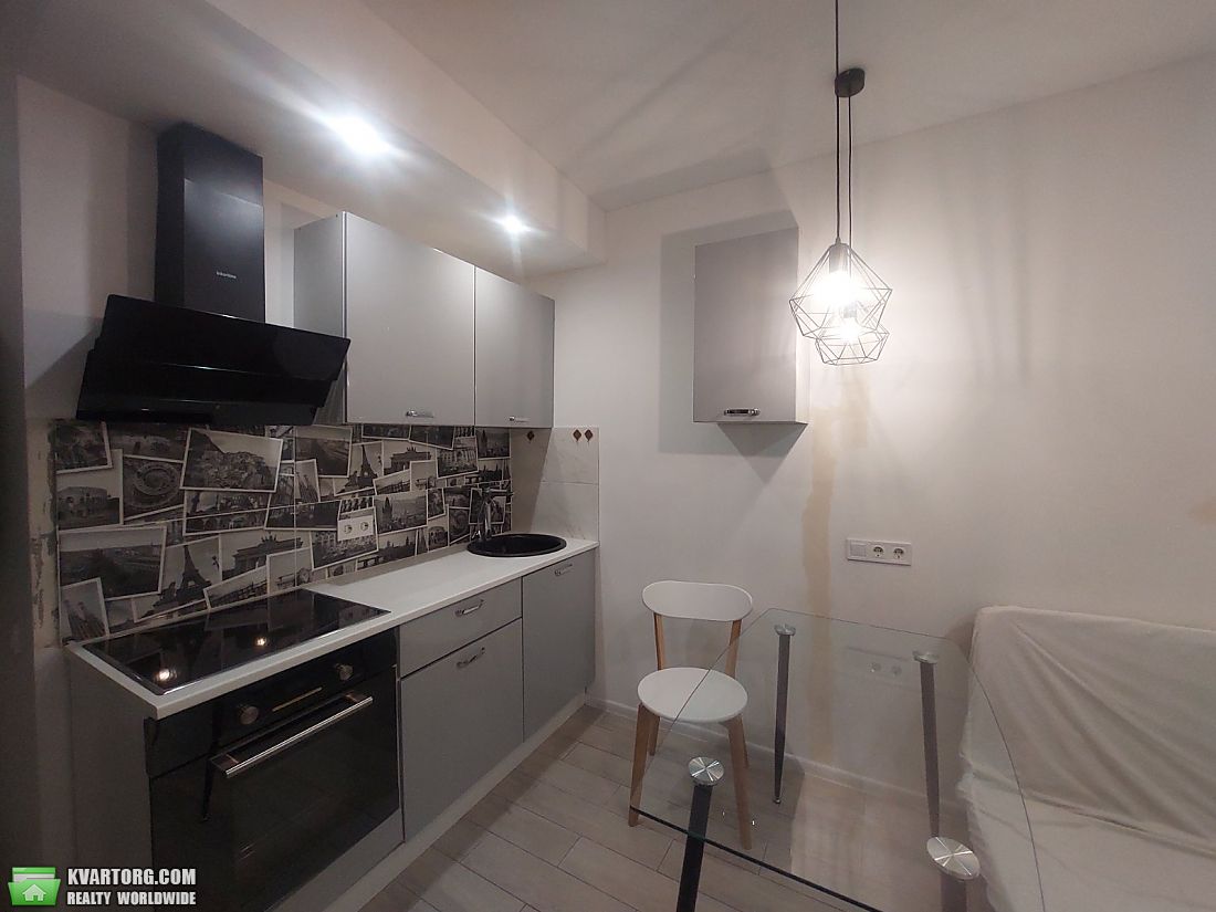 Rent out 1-room apartment. Киев, Соловцова — photo 7