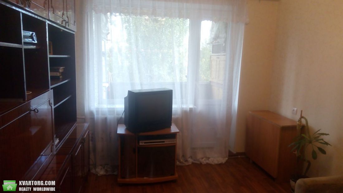 Rent out 3-room apartment. Днепропетровск, Слобожанский — photo 4