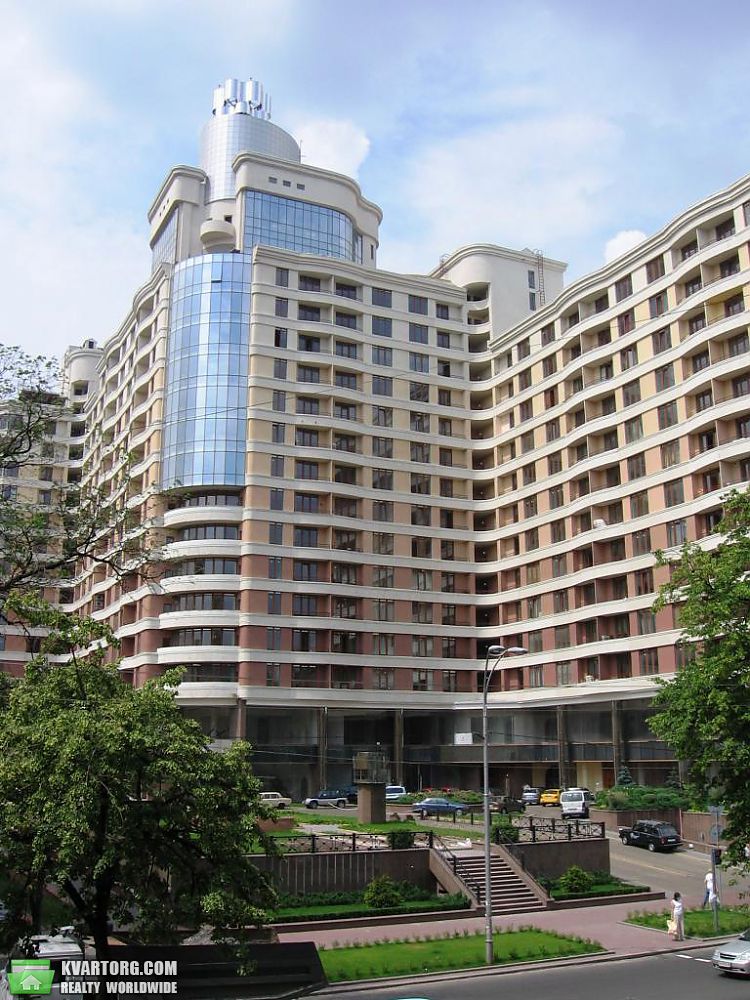 Rent out 2-room apartment. Киев,  Жилянская — photo 9