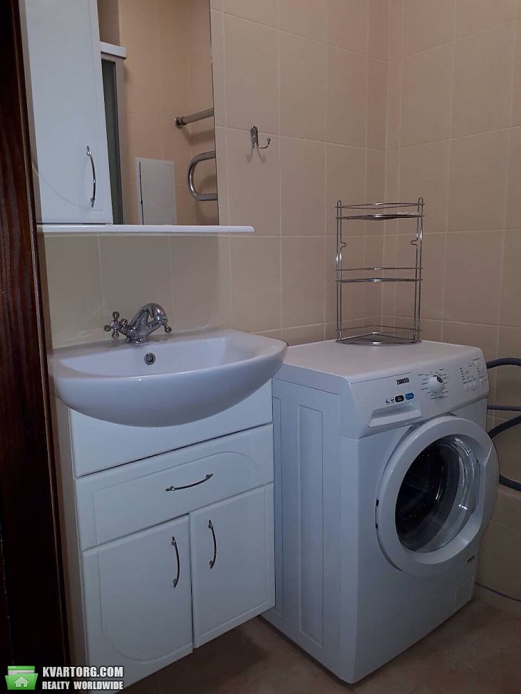 Rent out 2-room apartment. Киев, архипенко — photo 8