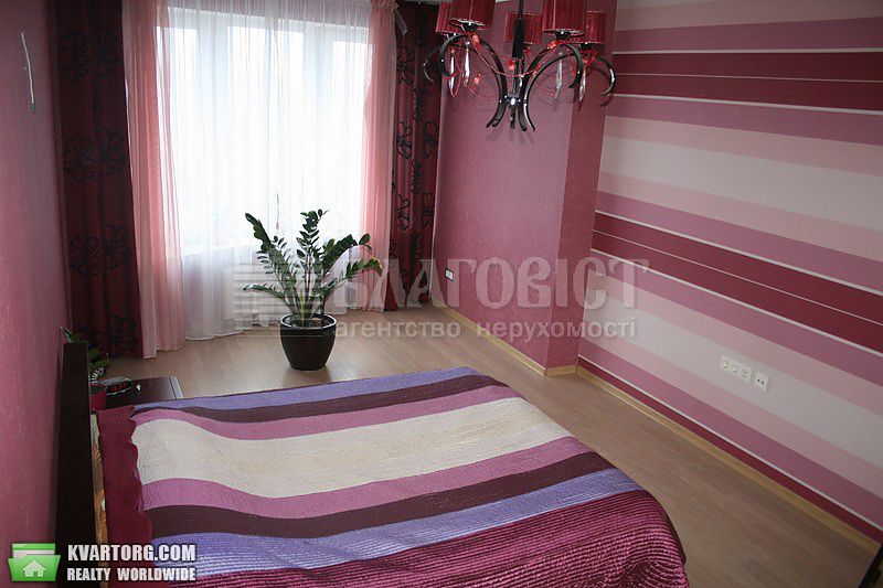 Rent out 3-room apartment. Киев,  Депутатская — photo 2