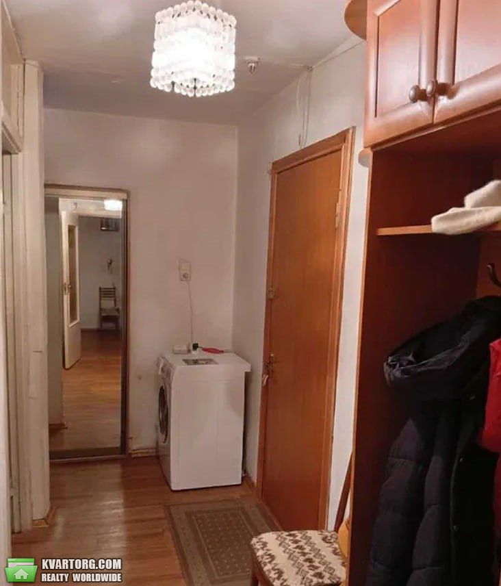 Rent out 2-room apartment. Киев,  Свободы пр — photo 1