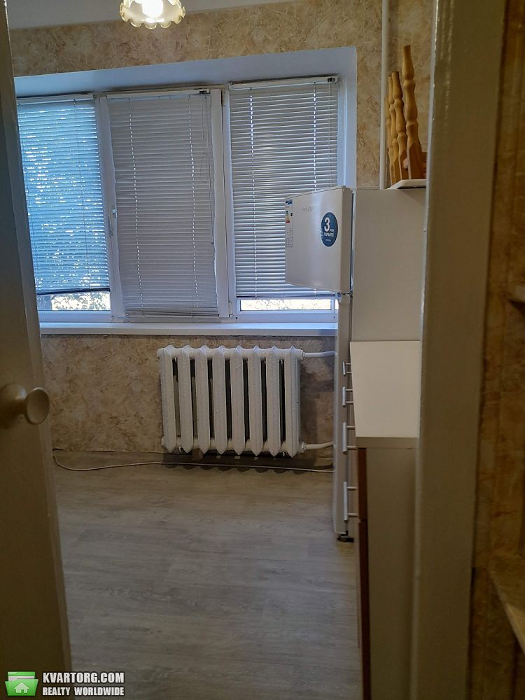 Rent out 1-room apartment. Киев, Харьковское шоссе — photo 6