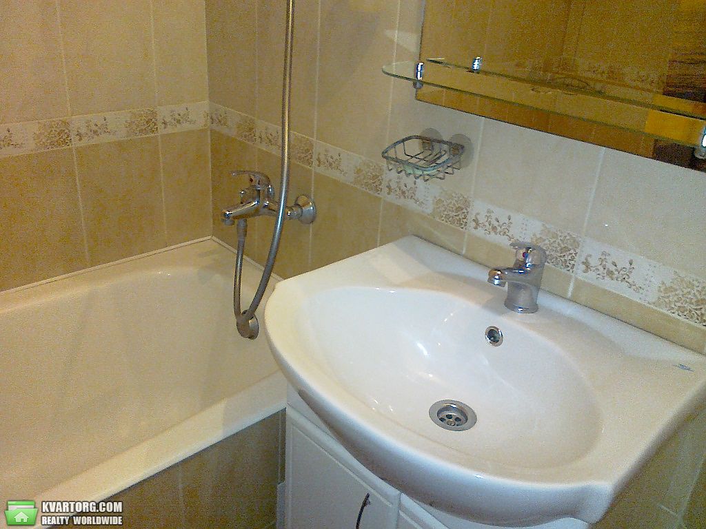 Rent out 3-room apartment. Киев,  Якубовского — photo 8