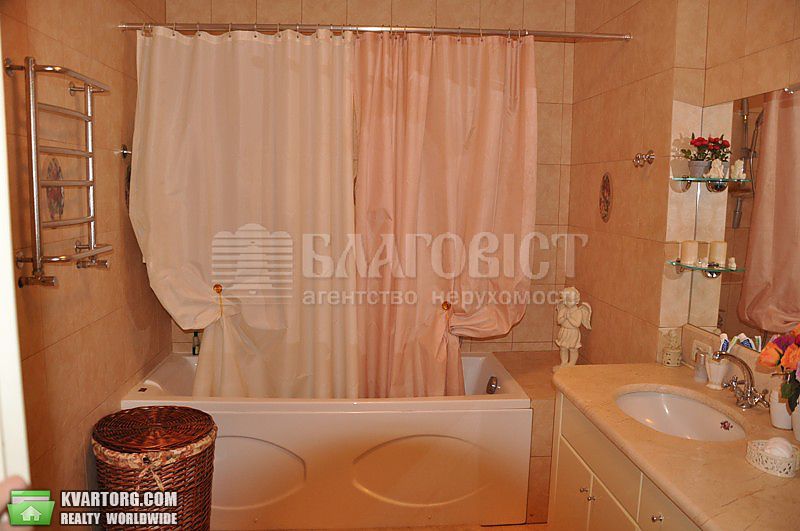 Rent out 4-room apartment. Киев,  Старонаводницкая — photo 4