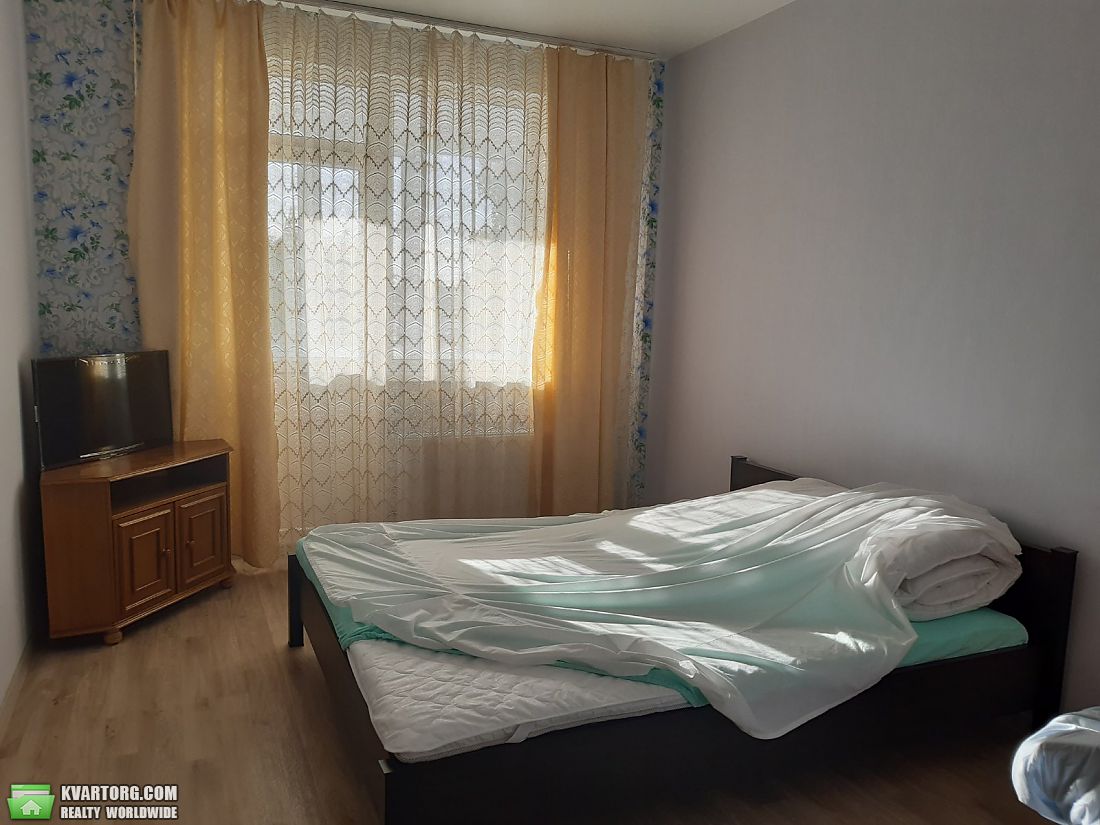 Rent out 1-room apartment. Киев,  Пожарского — photo 4