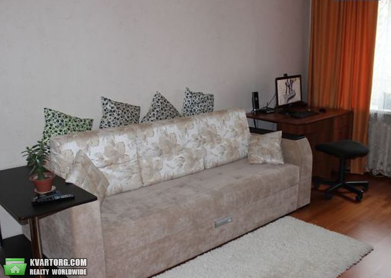 Rent out 1-room apartment. Харьков, Блюхера — photo 1