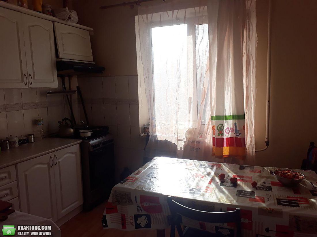 Sell 4-room apartment. Киев,  Бориспольская — photo 4