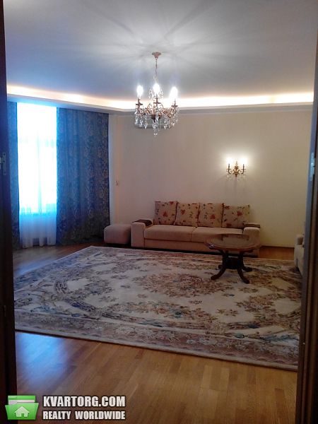 Rent out 3-room apartment. Киев, Владимировская — photo 1