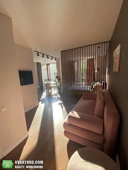 Sell 1-room apartment. Киев,  Соломенская — photo 2