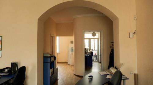 Rent out office. Киев, Владимирская — photo 2