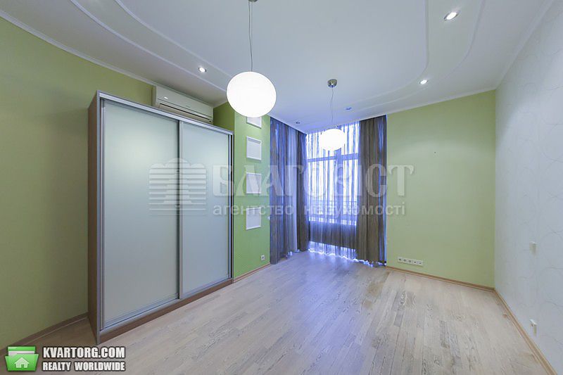 Sell 3-room apartment. Киев,  Щорса — photo 8