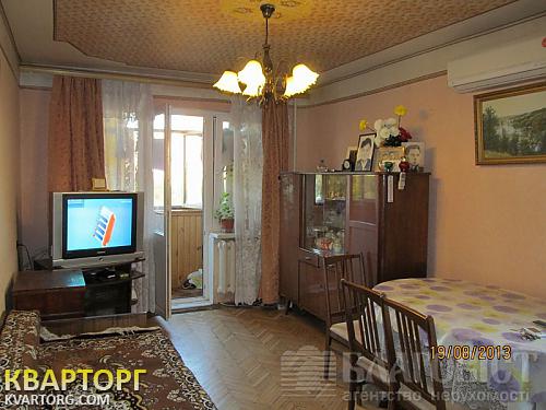 Sell 2-room apartment. Киев, Соломенская — photo 1