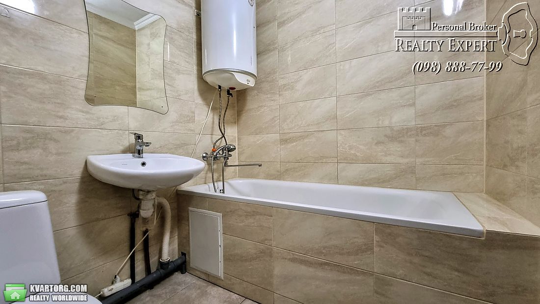 Rent out 1-room apartment. Киев,  Ясиноватский пер — photo 5