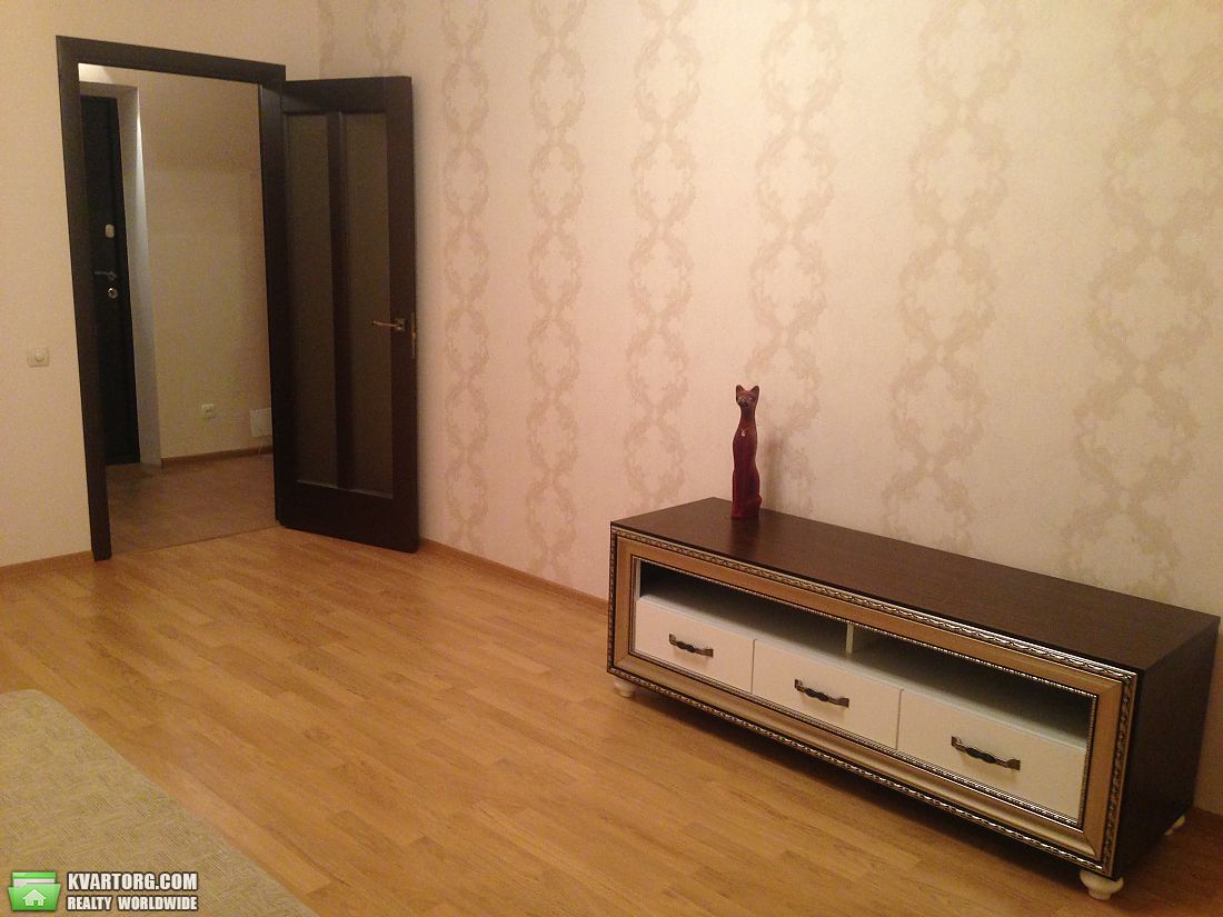 Rent out 1-room apartment. Киев, Ломоносова — photo 1