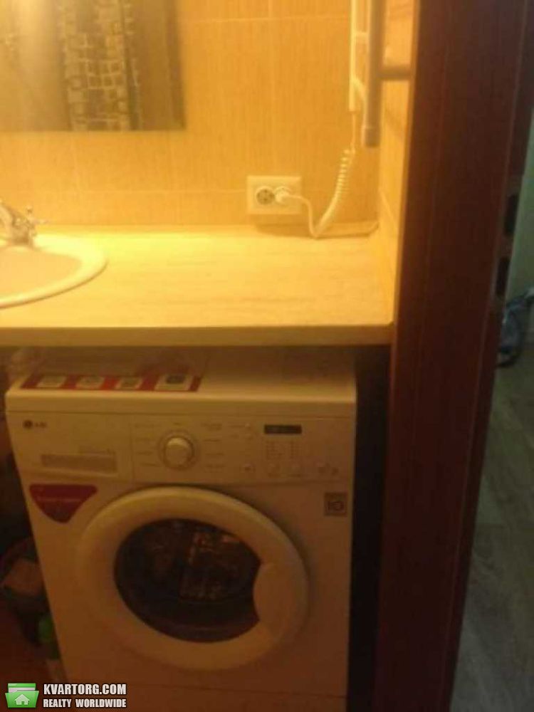 Rent out 1-room apartment. Киев, Жилянская — photo 6