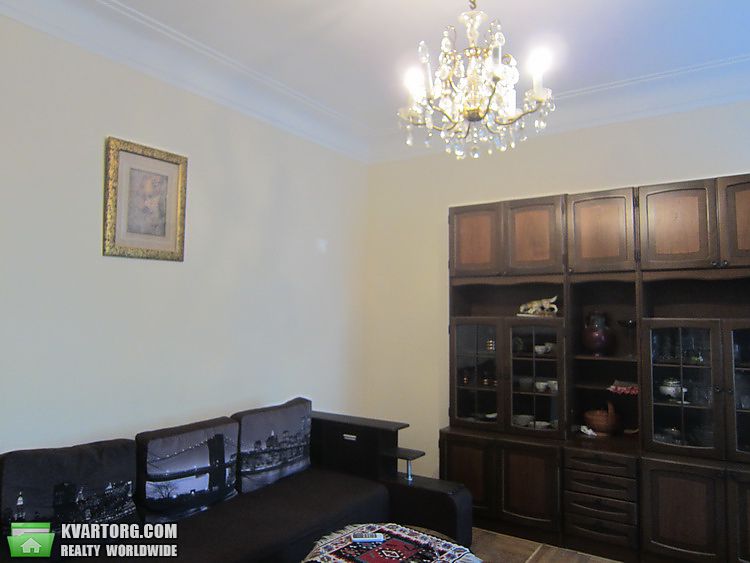 Rent out 2-room apartment. Киев,  Мазепы — photo 2