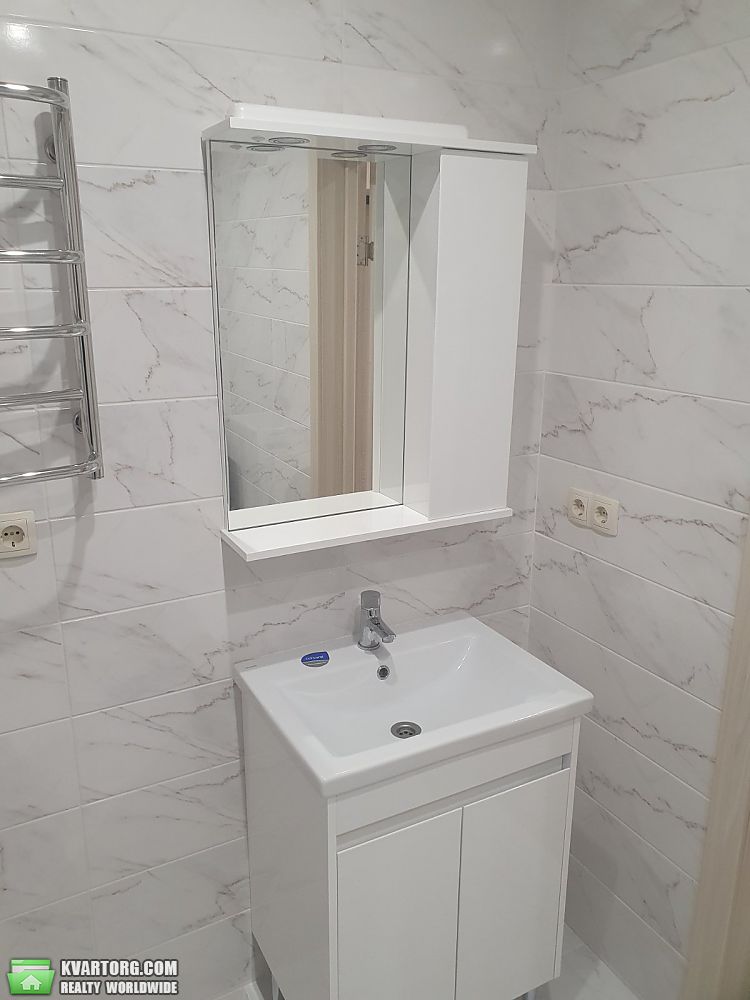 Rent out 1-room apartment. Киев,  Глушкова пр — photo 10