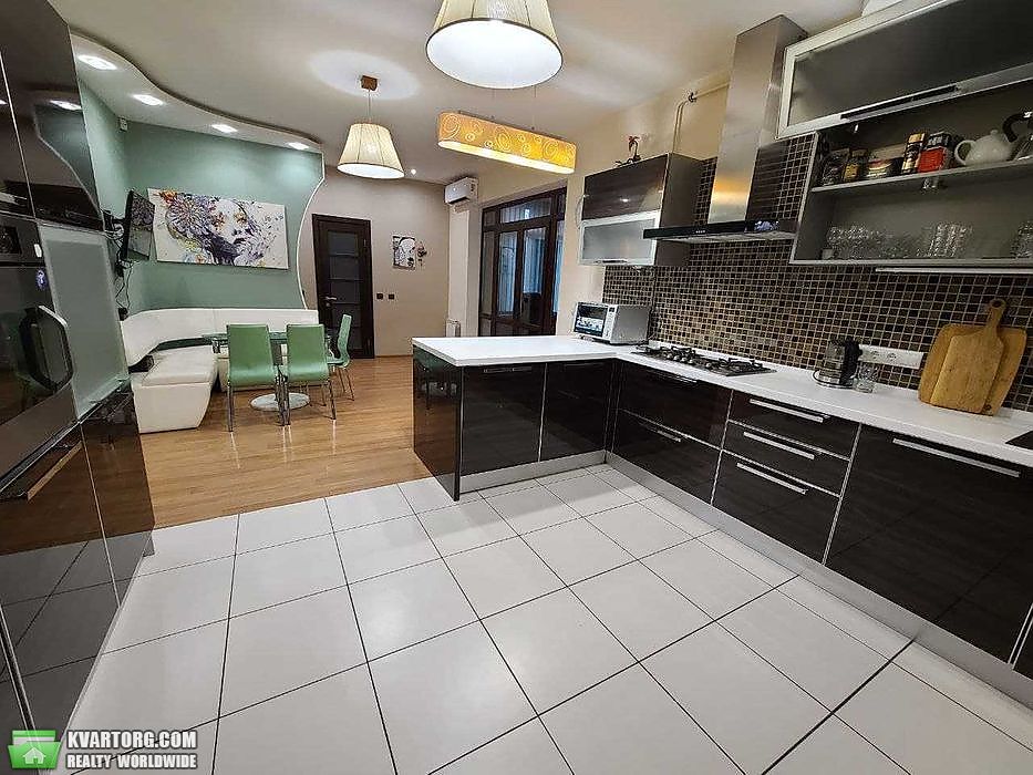 Rent out house. Киев, Садовая — photo 3