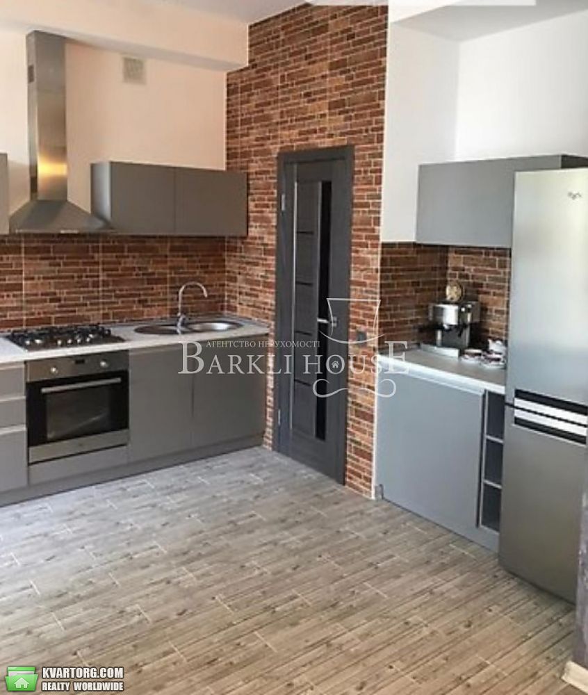 Rent out 2-room apartment. Киев, дегтярная — photo 3