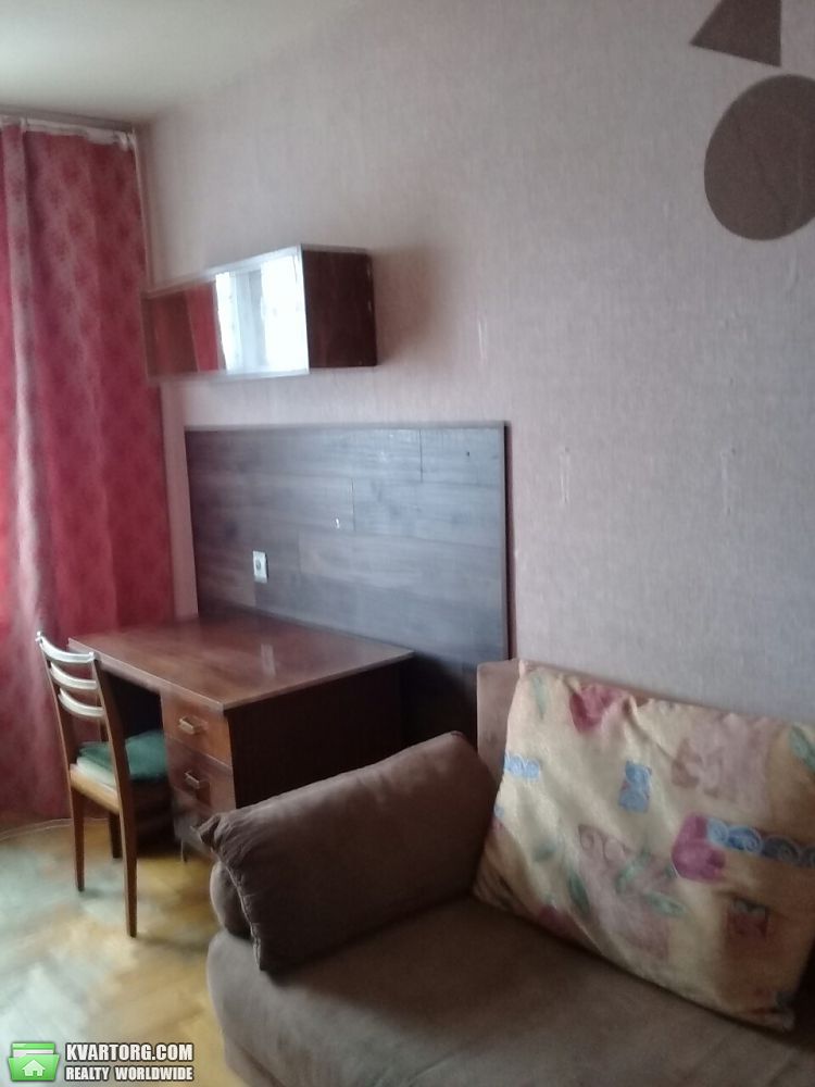 Rent out 2-room apartment. Киев,  Тычины пр — photo 2